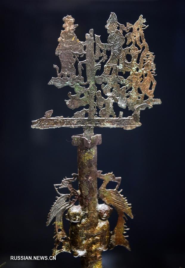 "Денежное дерево" эпохи Восточной Хань выставляется в провинции Шэньси