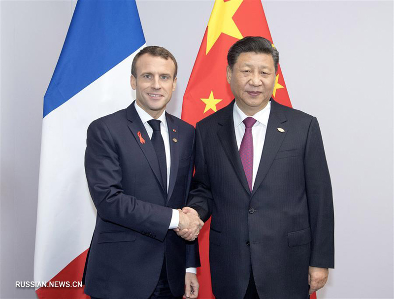 Си Цзиньпин встретился с президентом Франции Э.Макроном