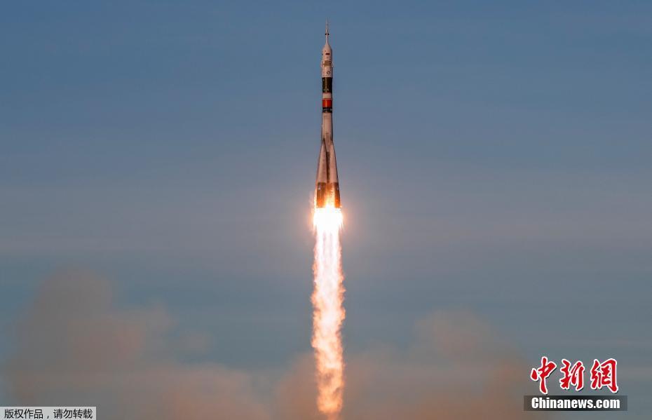 Ракета-носитель "Союз-ФГ" с пилотируемым кораблем "Союз МС-11" стартовала с Байконура к МКС