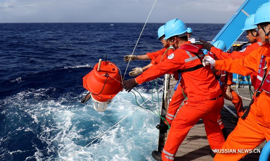 Китайское судно "Шэнь Ко" приступило к исследованиям и экспериментам в западной части Тихого океана
