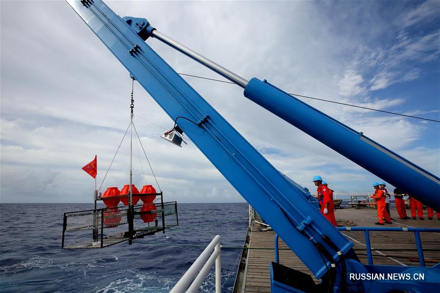 Китайские спускаемые аппараты второго поколения "Цайхунъюй" совершили тестовые погружения на глубину свыше 10 тыс м 