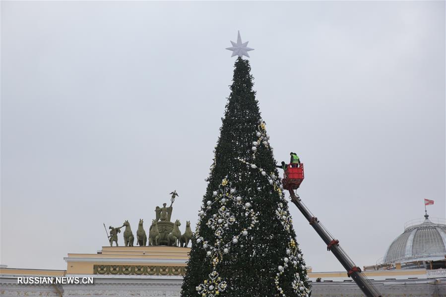 Поставили Новогоднюю Елку Поставили Новогоднюю Елку