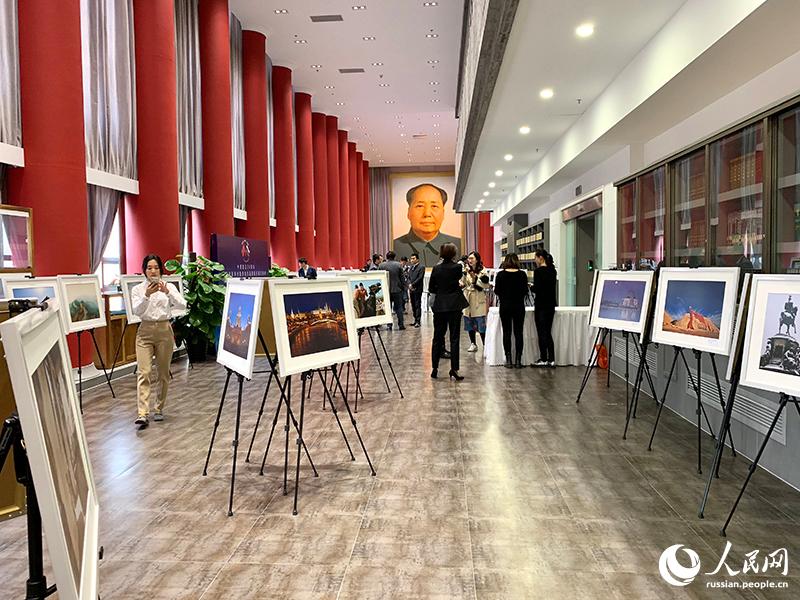В Пекине состоялась выставка работ российских и китайских фотографов