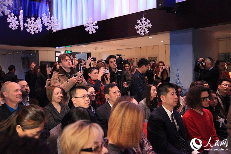 Дима Билан и Юлия Липницкая прибыли в Китай для участия в «Ледовом шоу» в Харбине