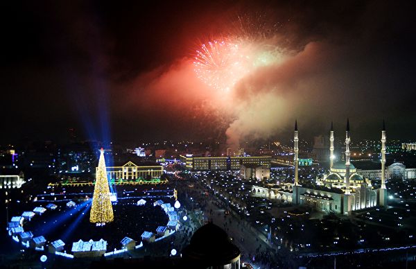 В Грозном Новый год встретили салютом.© РИА Новости / Саид Царнаев