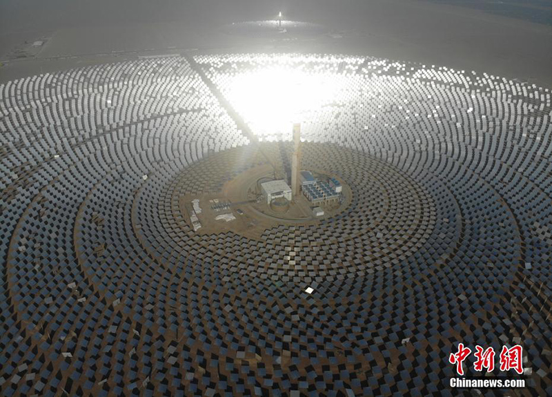 В Китае построена солнечная электростанция мощностью 100 мегаватт