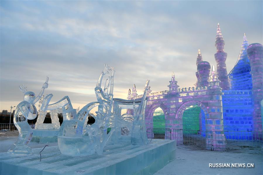В Харбине завершился международный конкурс блочных ледовых скульптур
