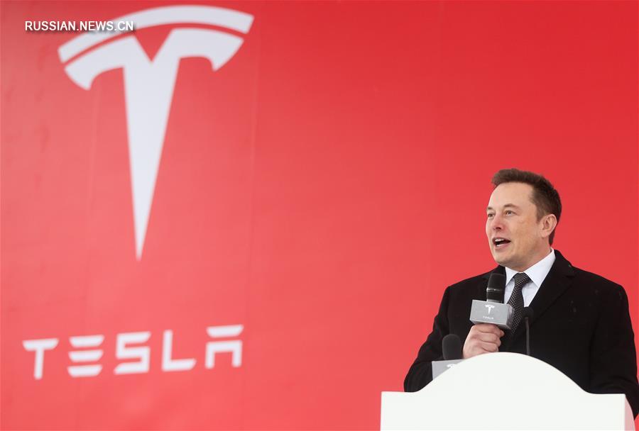 Tesla закладывает фундамент суперзавода в Шанхае