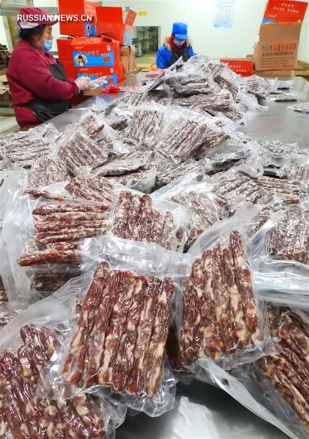 Производство баньпуской колбасы в провинции Цзянсу