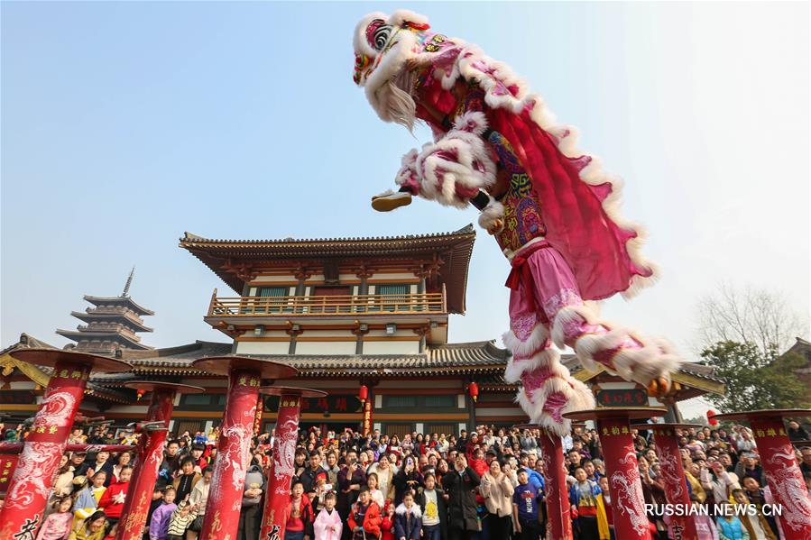 Каждый житель Китая по-своему встречает праздник Весны
