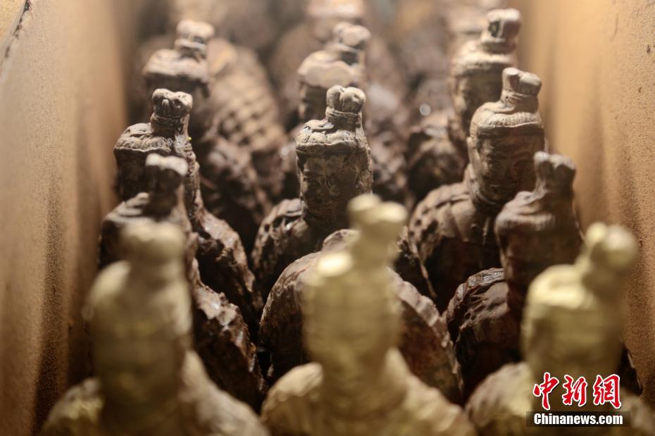 В Сиане выпустили шоколад «Терракотовая армия»