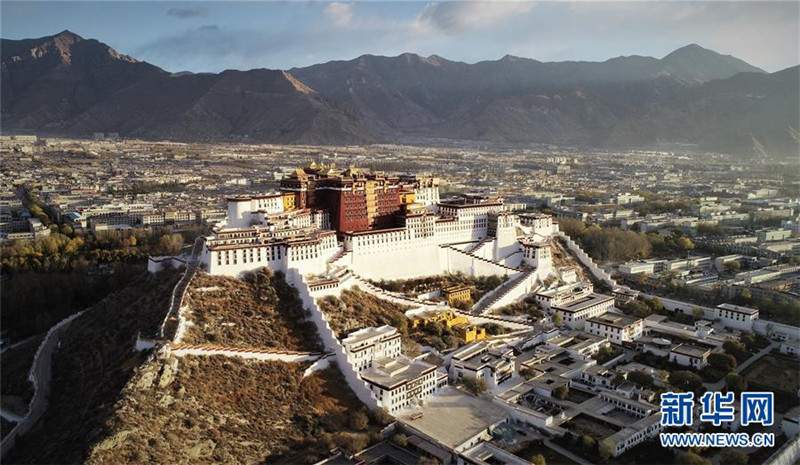 Китай вложит 300 млн юаней в охрану и использование древней литературы и исторических документов дворца Потала 