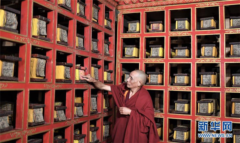 Китай вложит 300 млн юаней в охрану и использование древней литературы и исторических документов дворца Потала 