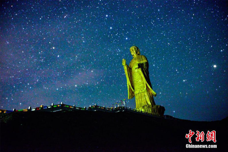 Звездное небо в пустыне провинции Ганьсу