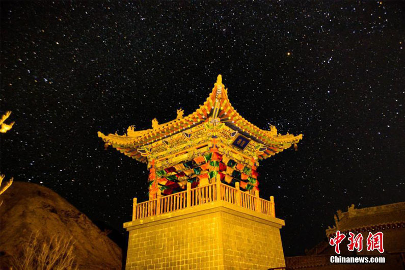 Звездное небо в пустыне провинции Ганьсу