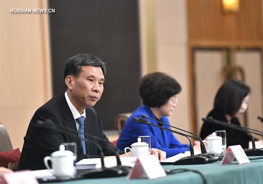 Доходы пенсионных фондов Китая в 2018 году были достаточными - глава Минфина КНР