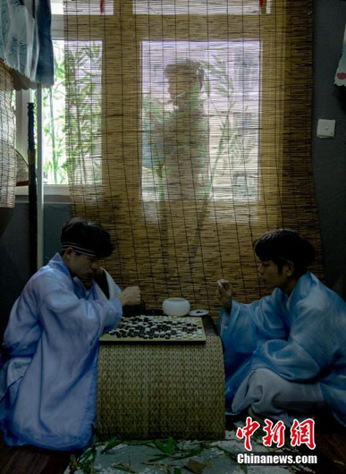 Китайские студенты украсили комнату общежития в древнекитайском стиле