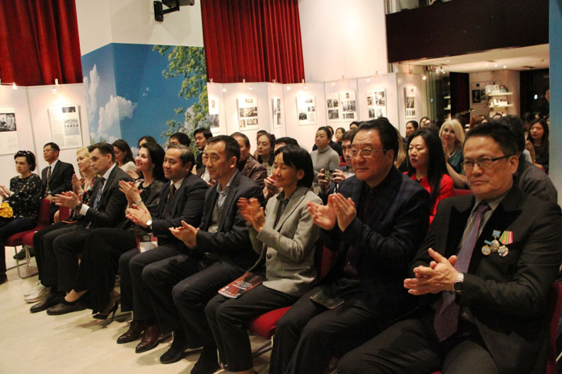 В РКЦ в Пекинесостоялось мероприятие, приуроченное к Году театра в России