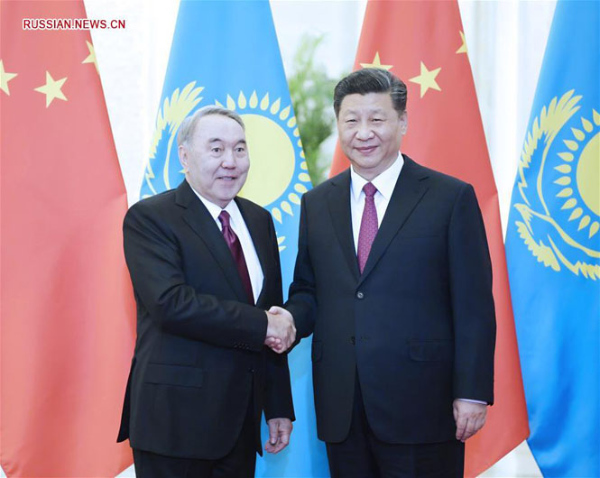 Си Цзиньпин встретился с первым президентом Казахстана Нурсултаном Назарбаевым 