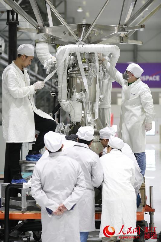 Работа по сборке двигателя “Тянь Цюе” ракеты-носителя завершена в Хучжоу