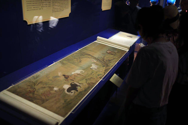 Китайские экспонаты из Ватиканских музеев выставляются в Пекине