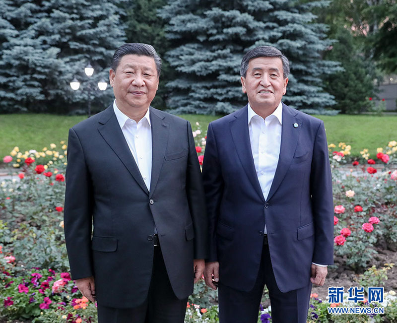 Си Цзиньпин встретился с президентом Кыргызстана С. Жээнбековым