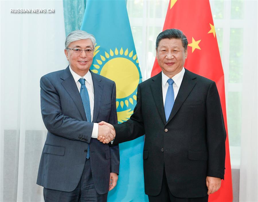 Си Цзиньпин встретился с президентом Казахстана К.-Ж. Токаевым