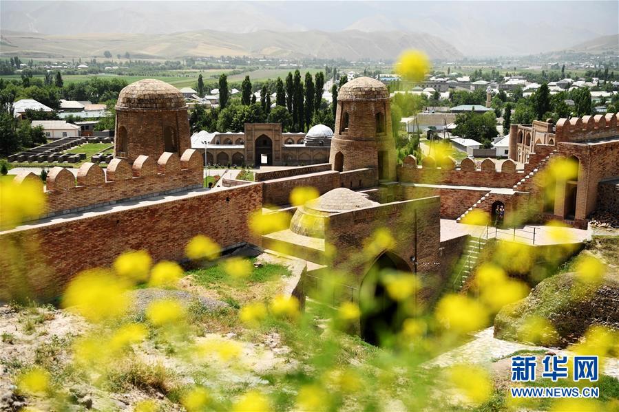 Посещение Гиссарской крепости Таджикистана