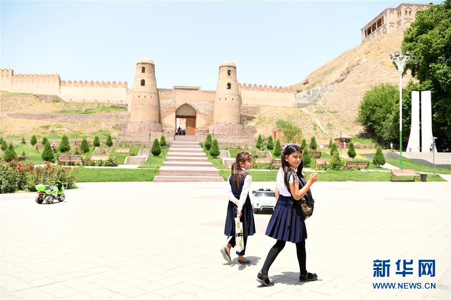 Посещение Гиссарской крепости Таджикистана