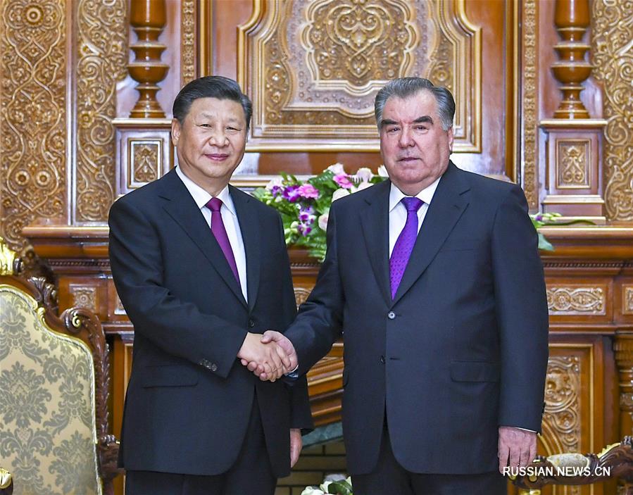 Си Цзиньпин провел переговоры с президентом Таджикистана Э. Рахмоном