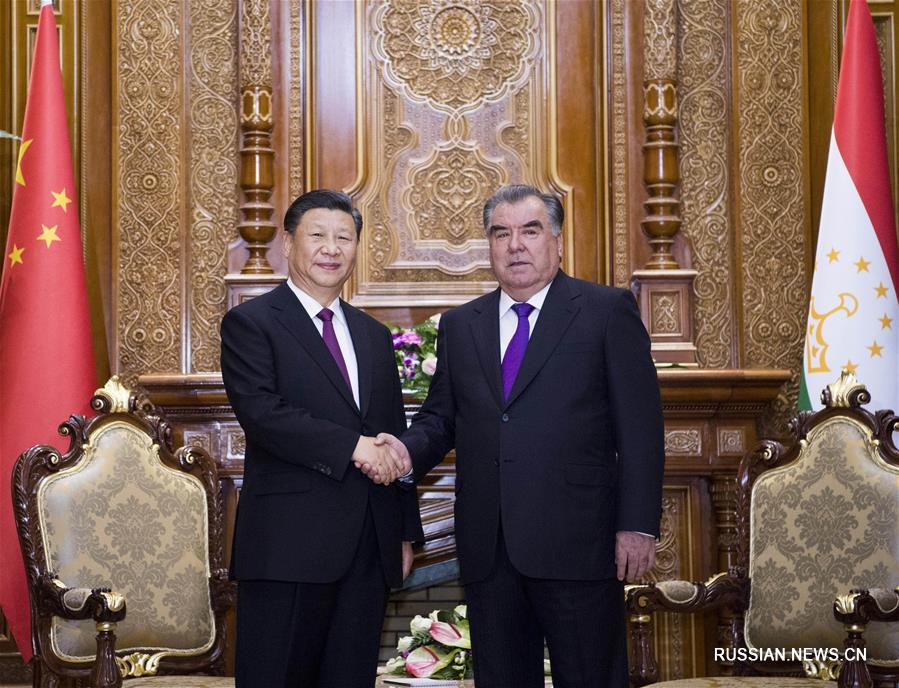 Си Цзиньпин провел переговоры с президентом Таджикистана Э. Рахмоном