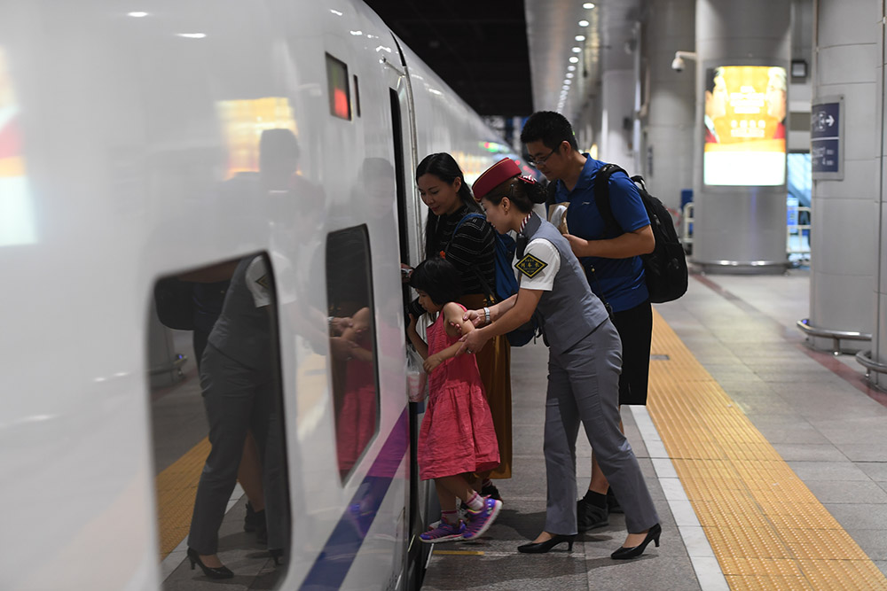 Пассажиропоток на железнодорожном транспорте в Китае в летий период составит 720 млн человек-раз