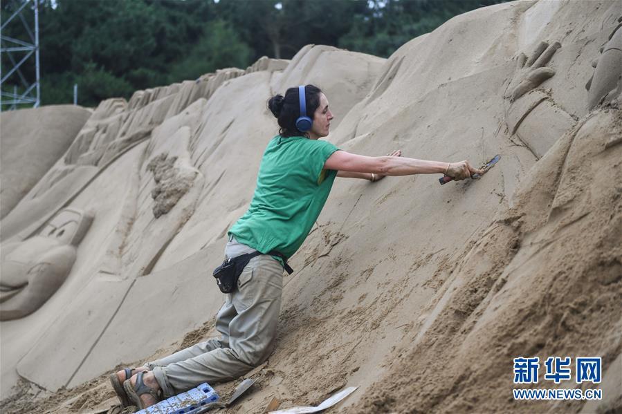 В городе Чжоушань строят парк аниме песчаных скульптур