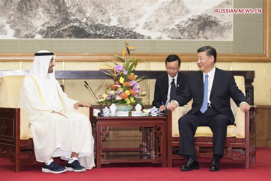 Си Цзиньпин вновь встретился с наследным принцем эмирата Абу-Даби ОАЭ Мухаммедом бен Заидом Аль Нахайяном