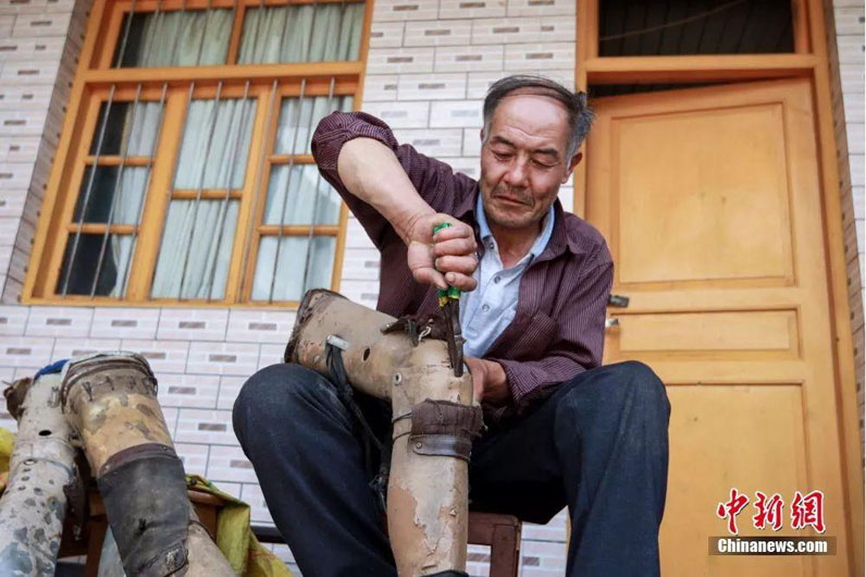 Китайский инвалид в течение 32 лет занимался посадкой деревьев