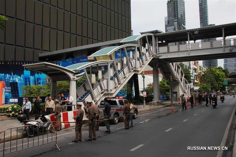 Два человека ранены в результате нескольких небольших взрывов в столице Таиланда
