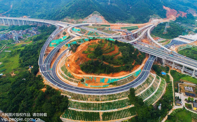 Самый большой мост-развязка в провинции Фуцзянь строится в селе Люду