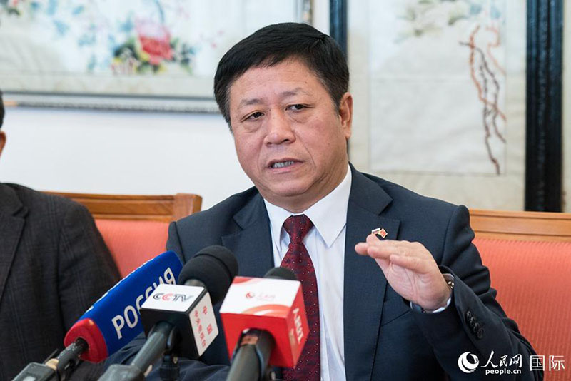 Посол КНР в России: внешние силы пытаются осуществить в Сянгане «цветную революцию»