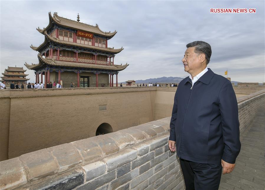 Си Цзиньпин призвал сохранять Великую китайскую стену в качестве символа китайской нации