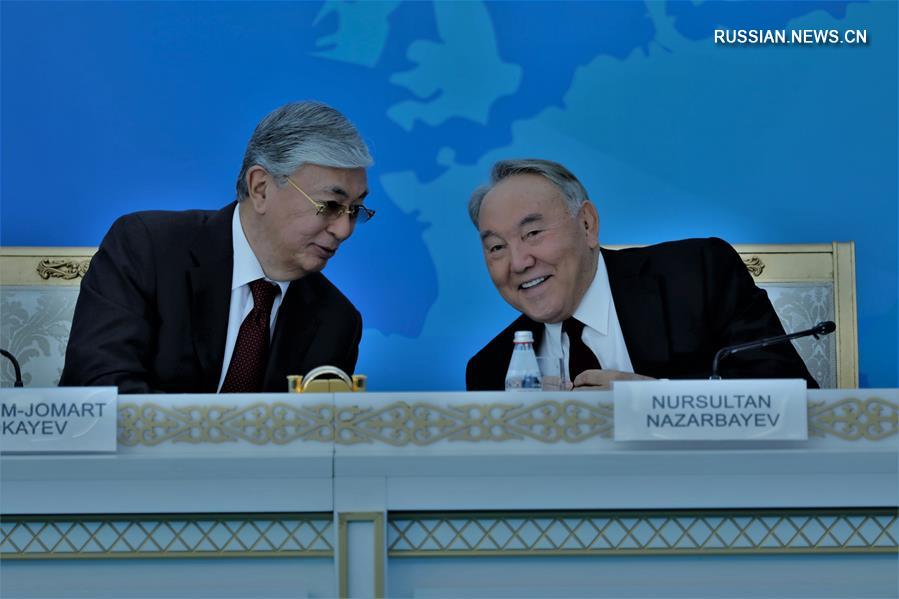 Первый президент Казахстана вручил премию за мир без ядерного оружия и глобальную безопасность