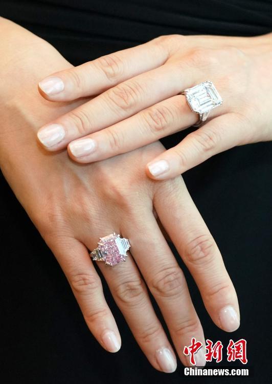 "Сотбис" в Сянгане  выставил на продажу редкое бриллиантовое кольцо