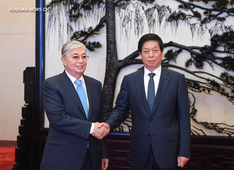 Ли Чжаньшу встретился с президентом Казахстана
