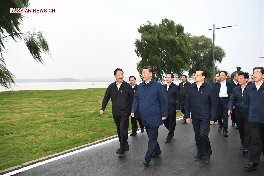 Си Цзиньпин призвал к согласованным усилиям по защите и развитию бассейна реки Хуанхэ