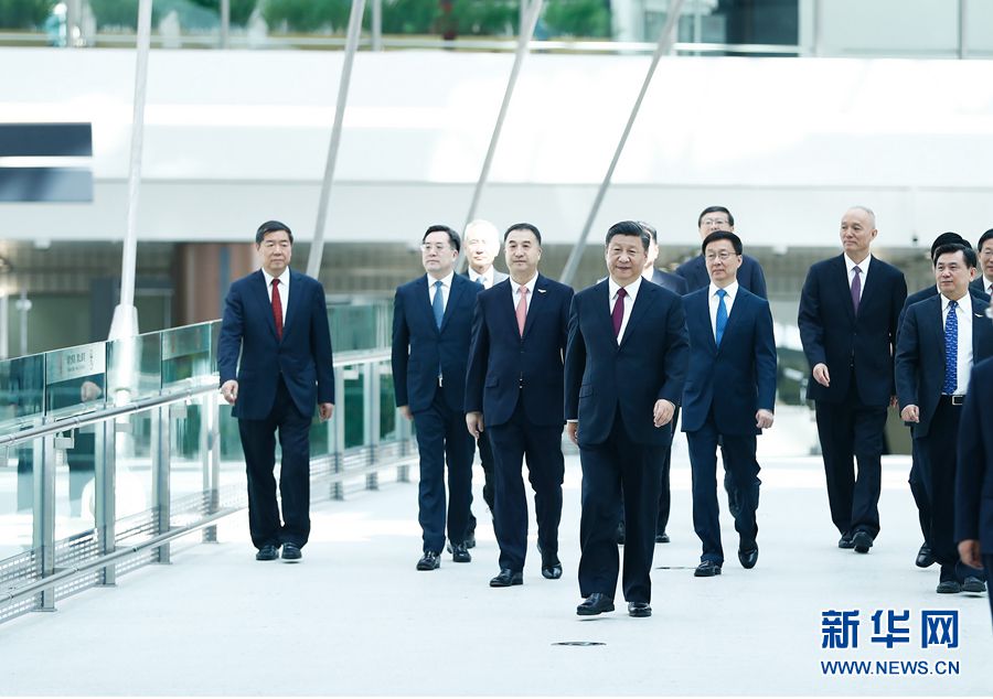 Си Цзиньпин объявил об открытии пекинского международного аэропорта "Дасин"