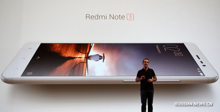 3 марта 2016 года в столице Индии Нью-Дели китайский техногигант Xiaomi представляет новую модель смартфона Redmi Note 3, ориентированную на индийский рынок. /Фото: Синьхуа/