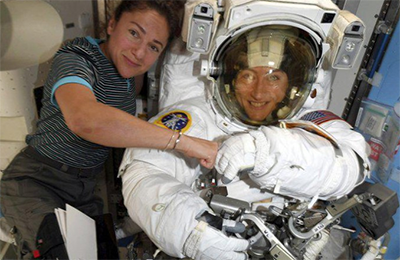 На МКС женщин готовят к первому выходу в открытый космос без мужчин