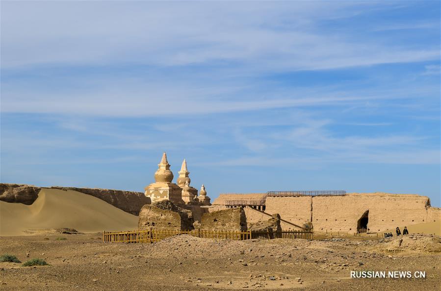 Руины древнего города Хэйчэн во Внутренней Монголии