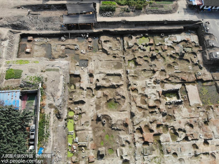 В провинции Чжэцзян идут археологические раскопки дворцового комплекса 800-летней давности