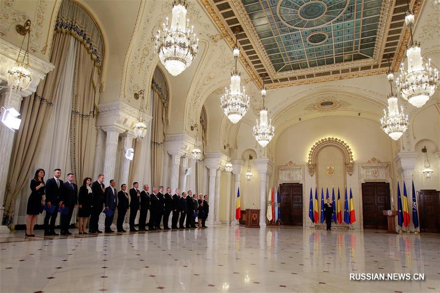 Новое правительство Румынии приведено к присяге