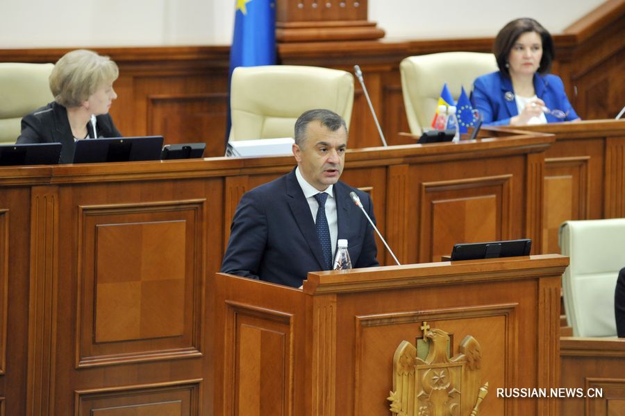 Парламент Молдовы утвердил новое правительство Иона Кику